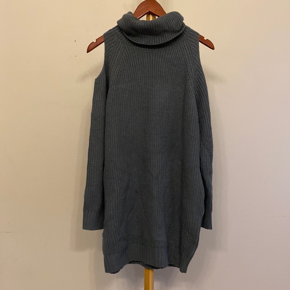 Sweater dress with tag